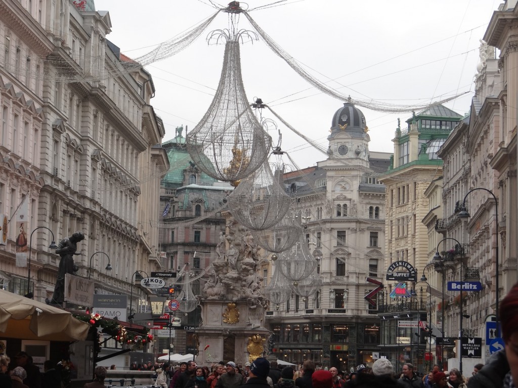 The very grand walking center of Vienna. 